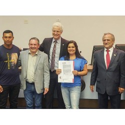 Entrega de 53 títulos de propriedade em Balsa Nova